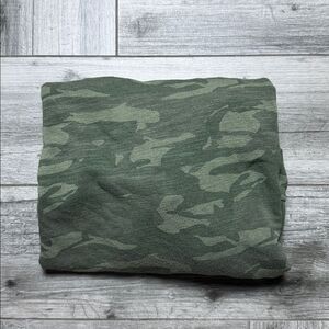 Monrow Women's Green Camo Striped Trim Rayon Blend Pullover Sweatshirt Medium